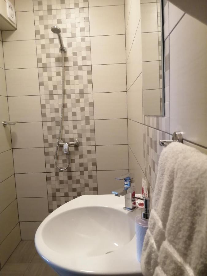 La Piazza Hotel Szumen Zewnętrze zdjęcie