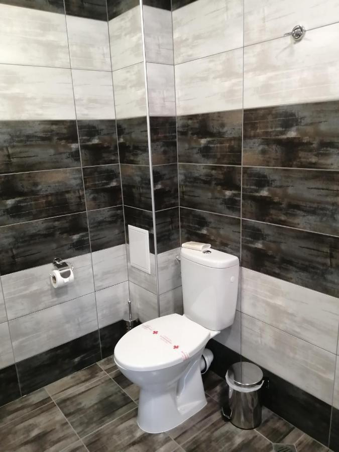 La Piazza Hotel Szumen Zewnętrze zdjęcie
