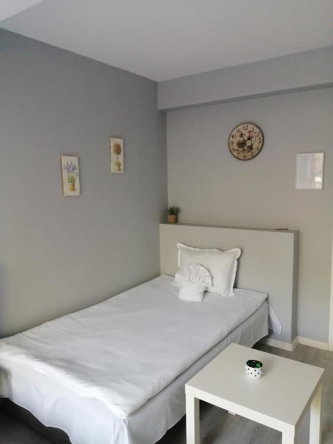 La Piazza Hotel Szumen Zewnętrze zdjęcie