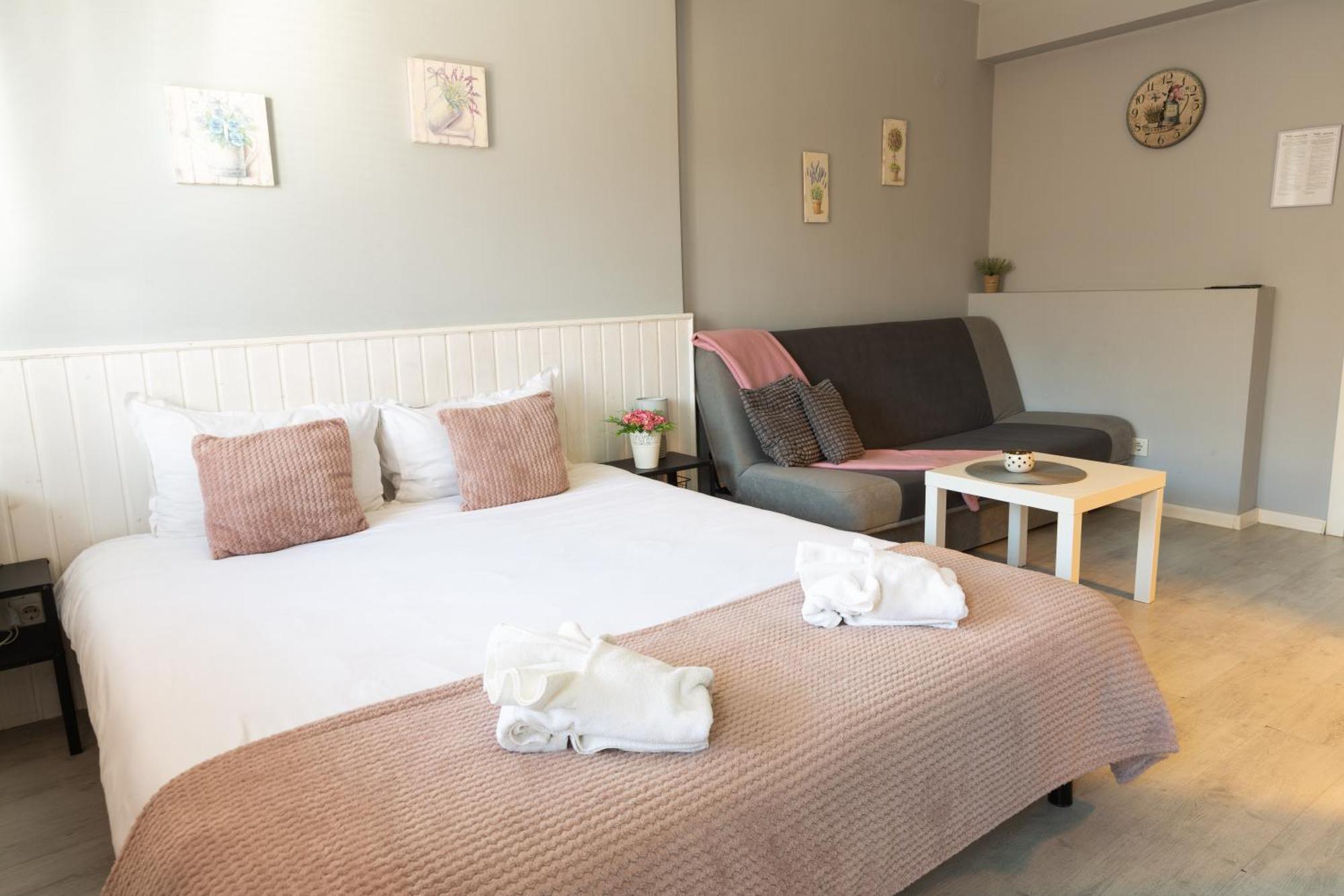 La Piazza Hotel Szumen Zewnętrze zdjęcie