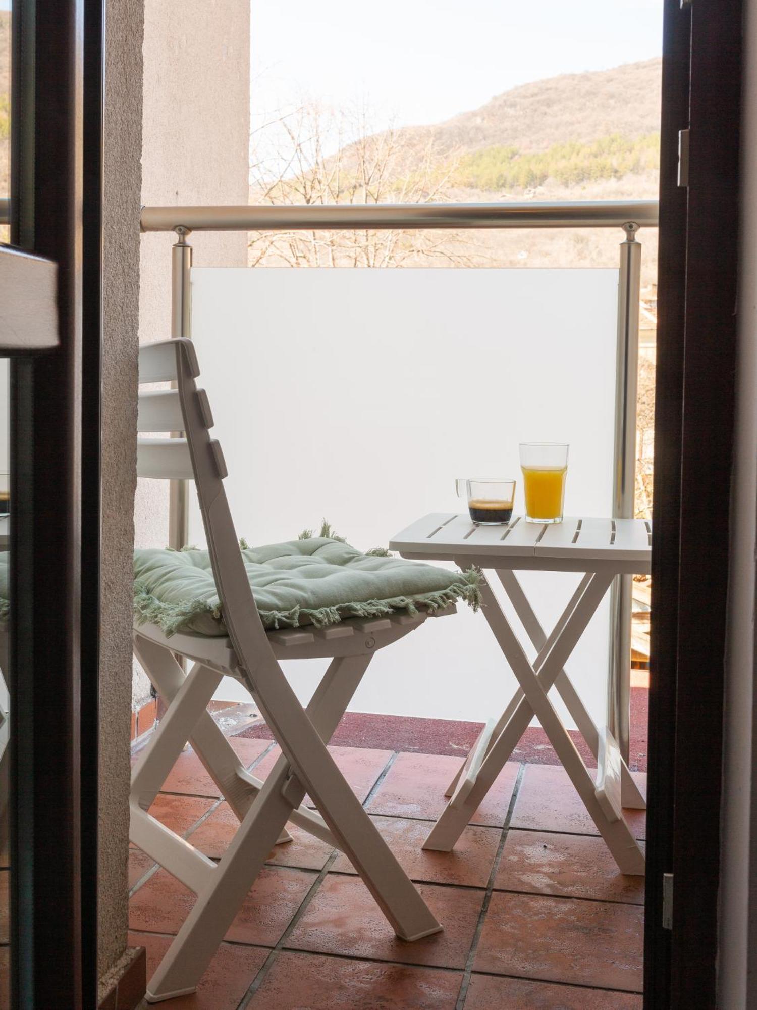 La Piazza Hotel Szumen Zewnętrze zdjęcie