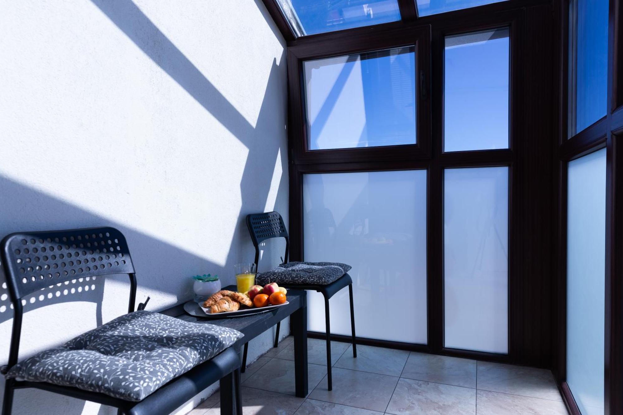 La Piazza Hotel Szumen Zewnętrze zdjęcie