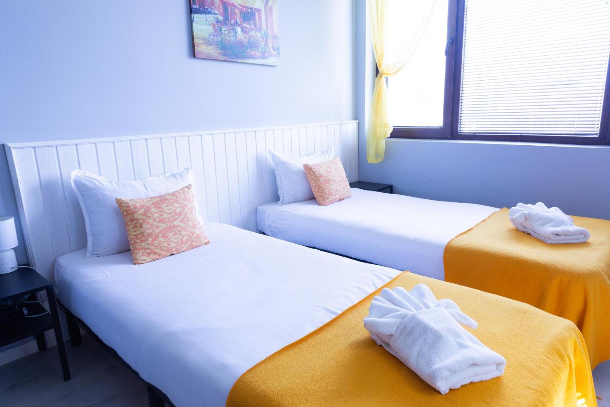 La Piazza Hotel Szumen Zewnętrze zdjęcie